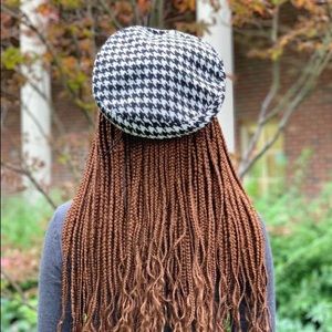 Beret Hat, Black/White | The Garifuna Market